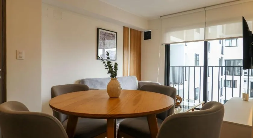 Upper Apartments in Miraflores by Wynwood House - Image 1