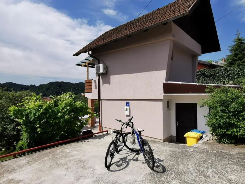 Holiday Home in Tuheljske with Hot Tub - Image 1