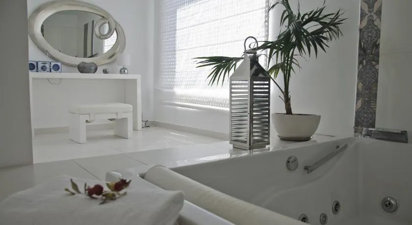Reveli Estate - Image 1
