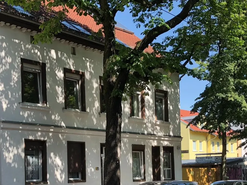 Bigus - Image 1