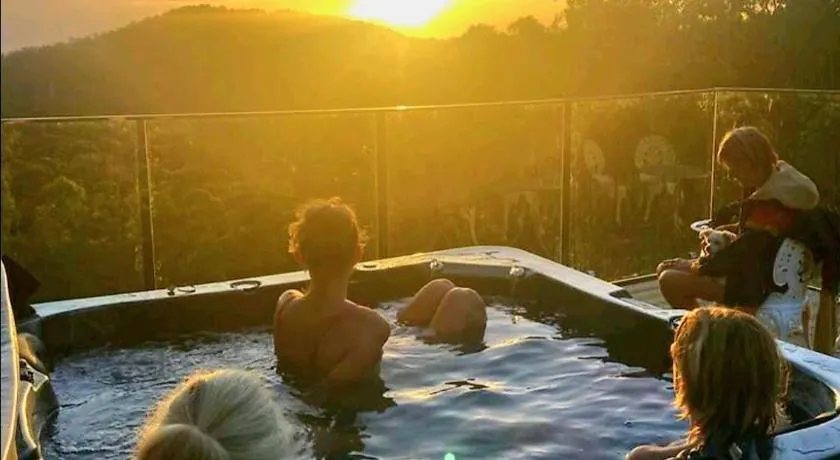 The House of the Rising Sun & Hot Spa - Image 1