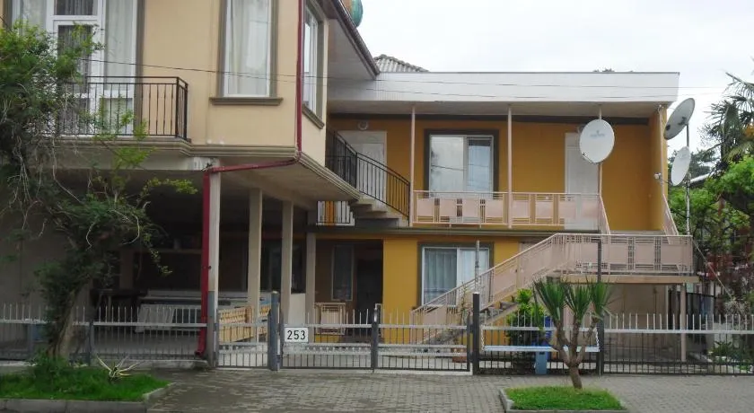 Guest House Nika - Image 1