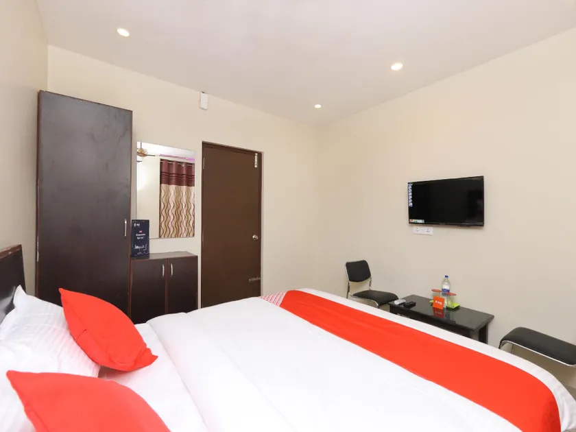 Super OYO Hotel O Renigunta Near Railway Station - Image 1