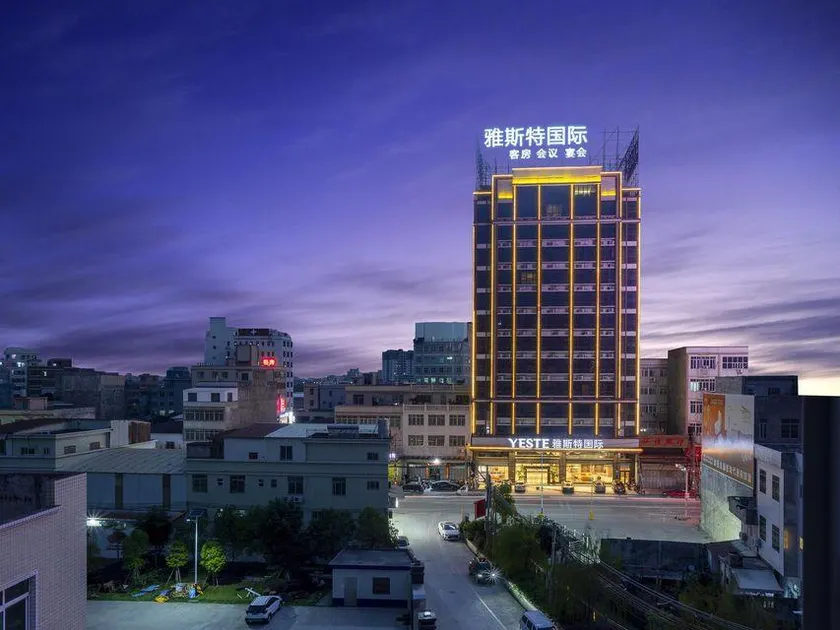 Yeste International Hotel (Ceramics Center) - Image 1