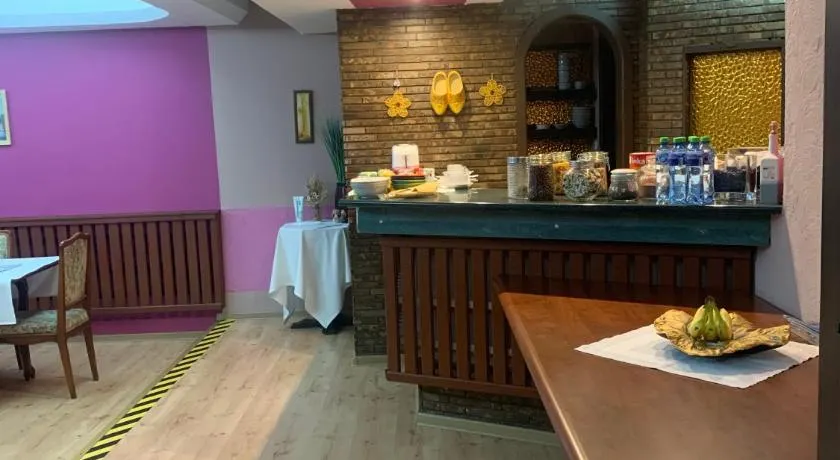 Hotelik - Image 1