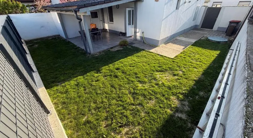Haus mit Terrasse in Parndorf - Image 1
