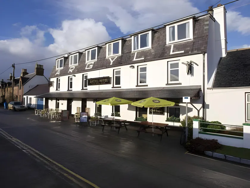 Argyll Hotel - Image 1