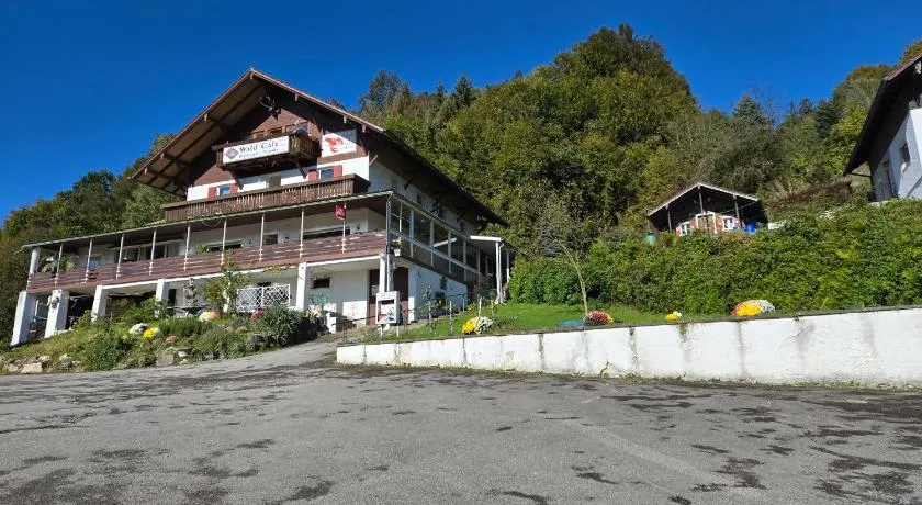 Wald Cafe - Image 1