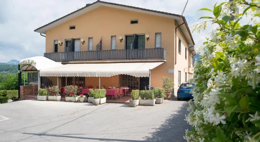 Hotel Tre Castelli - Image 1