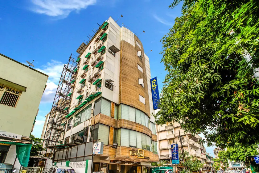 FabHotel Loharkar - Image 1