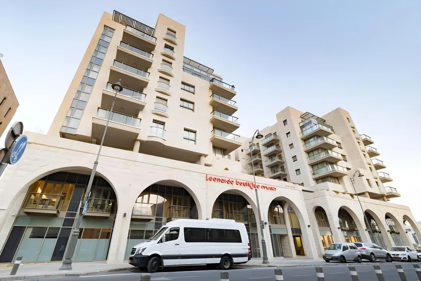 Amazing 1 bedroom in best location/parking - Image 1