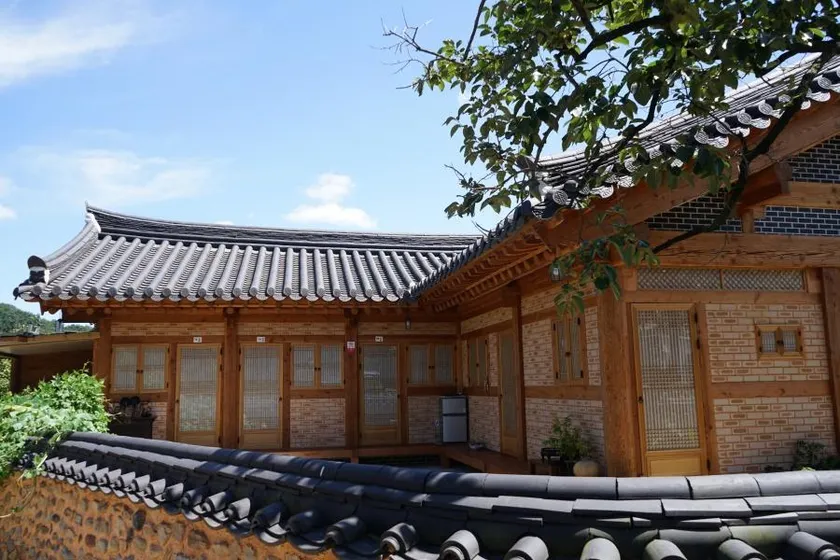 Sancheong Yes Daum Hanok Stay Pension - Image 1