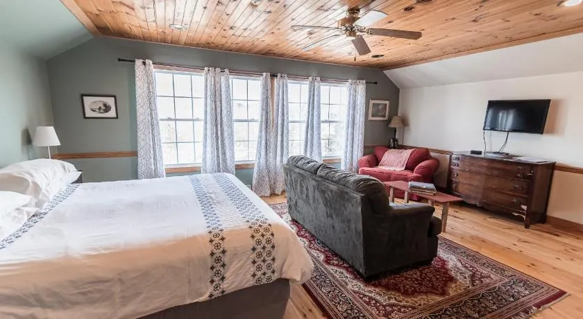 The Loft at the Barn - Image 1