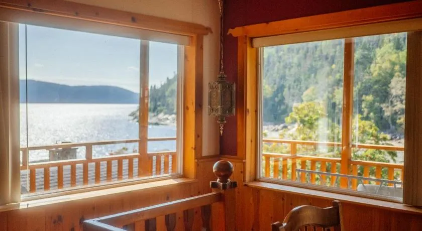 Regard sur le Fjord - Image 1