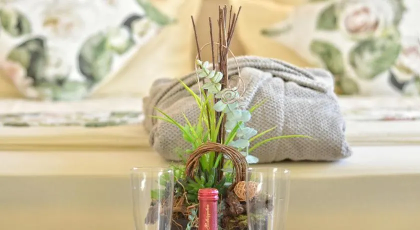 Romantic Greenhouse - Image 1