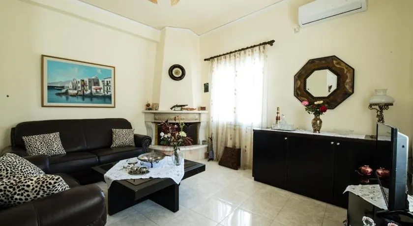 Kreta House - Une maison crétoise située sur la place principale de Pompia Village - Image 1