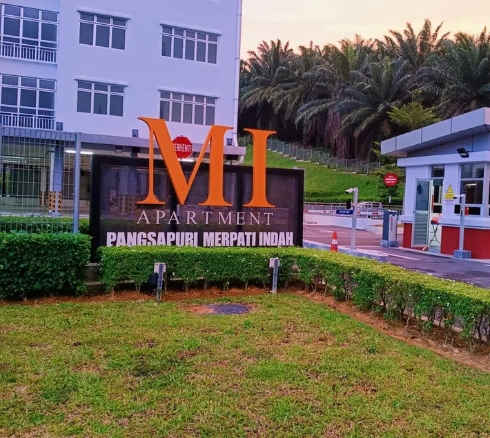 Kulai Apartment 3BR-5BR near IOI, Aeon and Senai Airport - Image 1