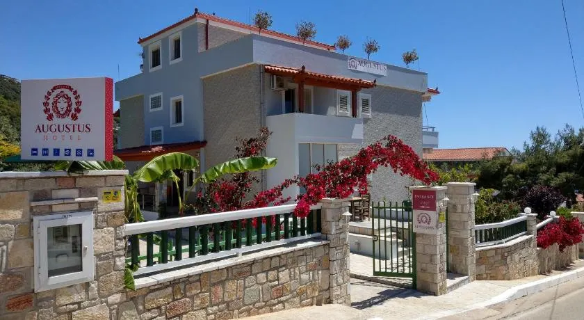 Augustus Hotel - Image 1