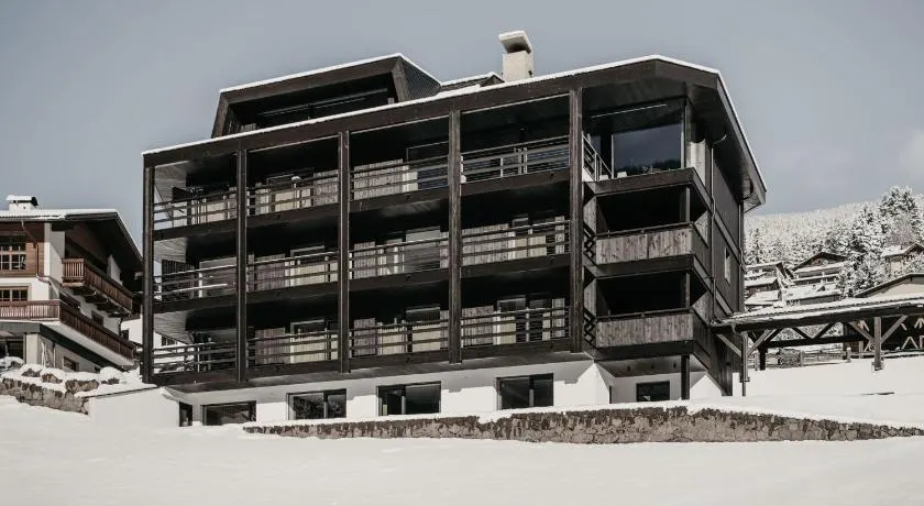Dolomites Chalet Niuasi - Image 1