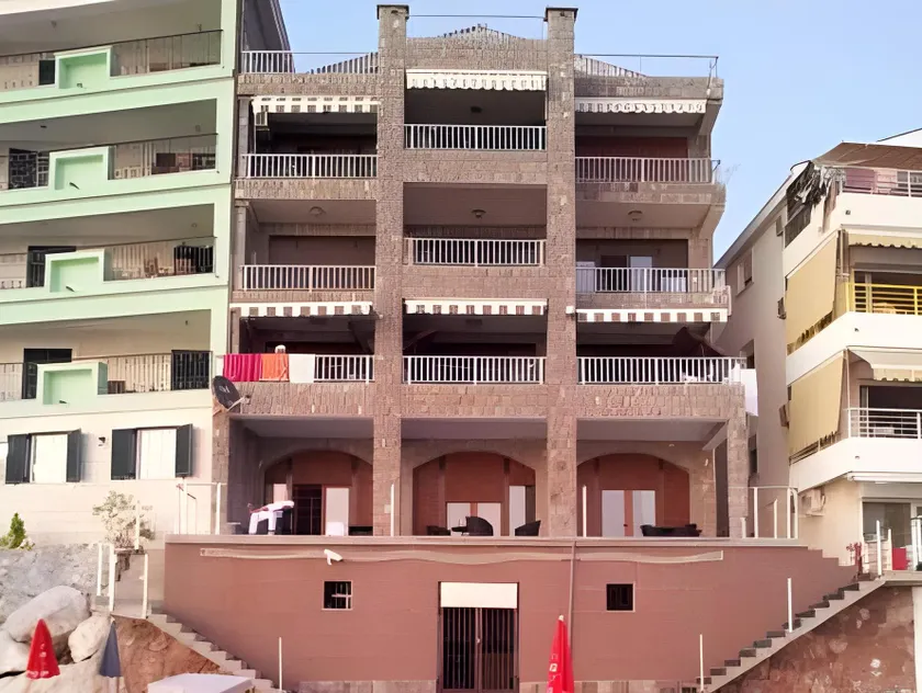 Apartments Lungo Mare - Image 1