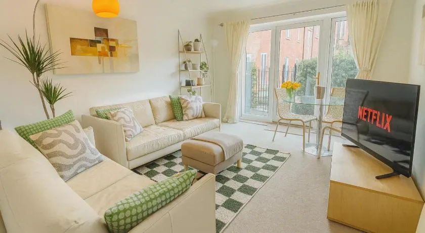 6 Monkbridge - Image 1