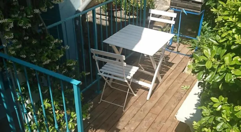 Little garden - Image 1