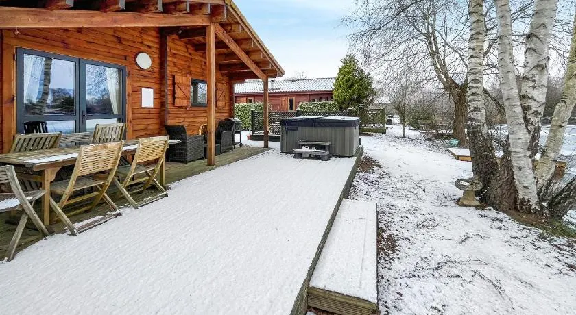 Avocet Lodge - Image 1