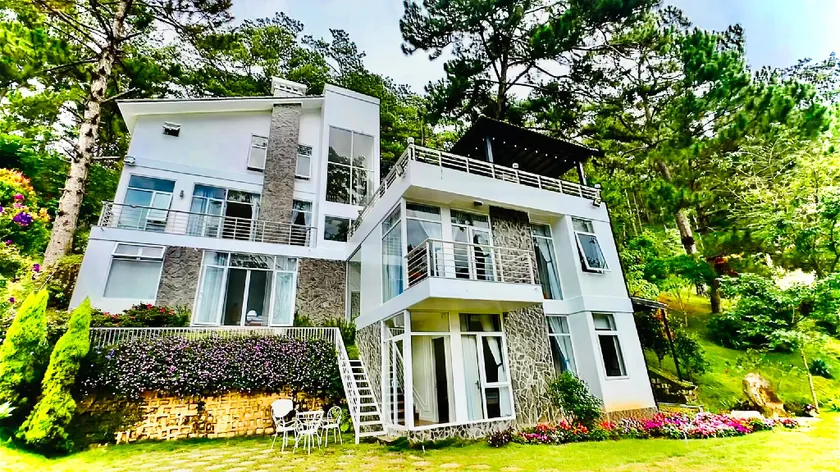 Lan Anh Villa - the price above is for the whole 4 Bedrooms. - Image 1