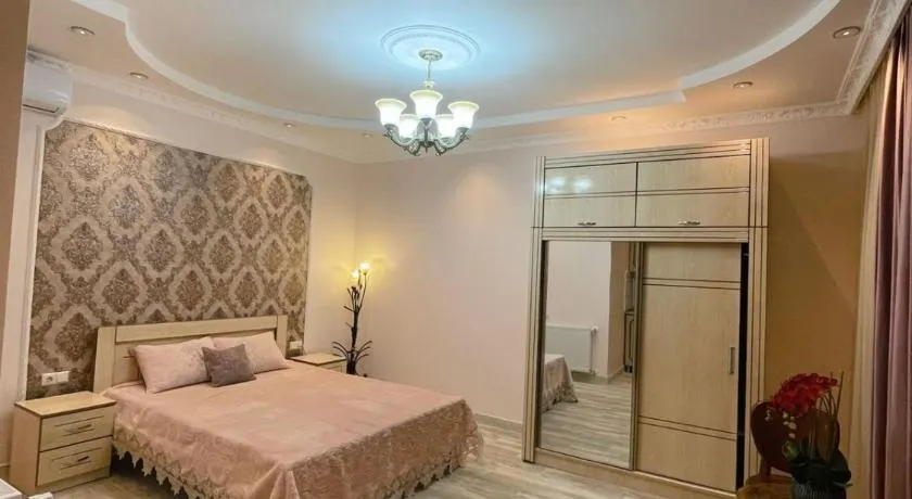 ORANGE INN - Image 1