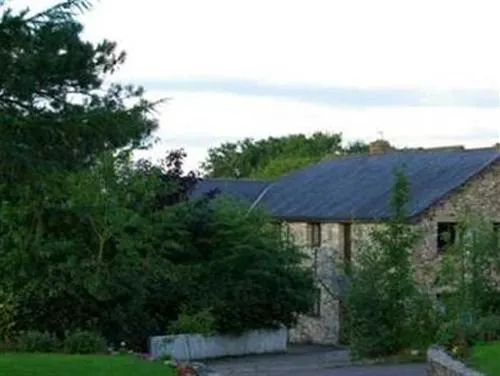 Keystone Hotel at Bulstone - Image 1