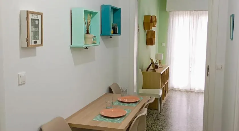 Sunny Living - Image 1
