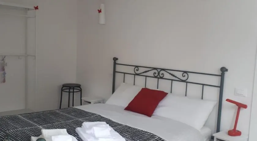 B&b Campus - Image 1