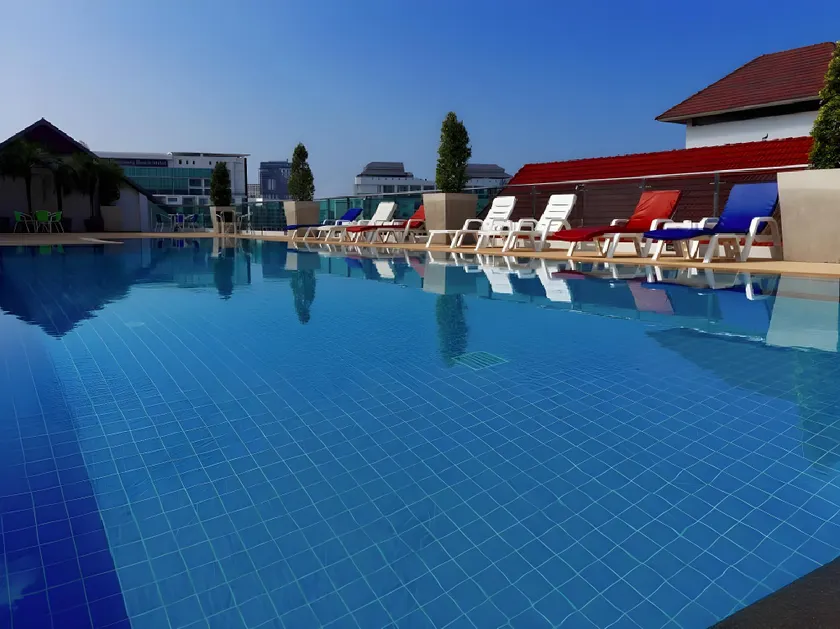 Pattaya Blue Sky - Image 1