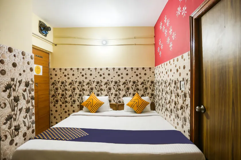 SPOT ON 65710 Raunak Guest House - Image 1