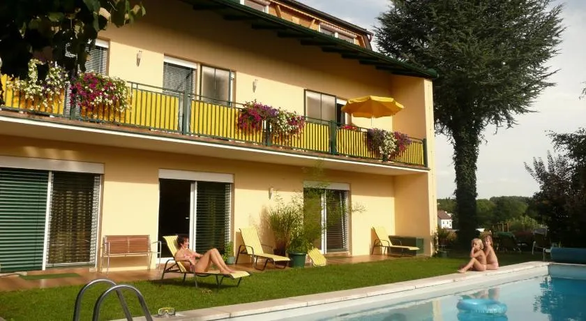 Landhaus Pension Jany - Image 1