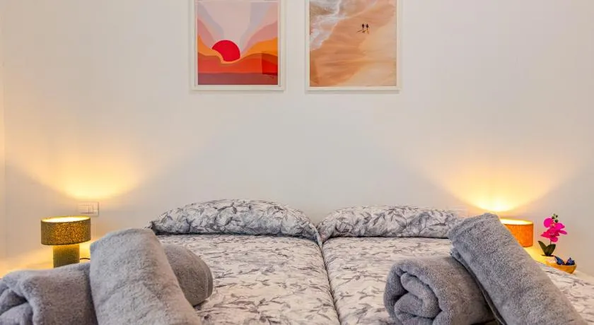 Urban Guest House Livorno "Port Area" - Image 1