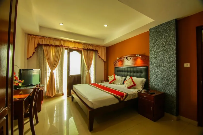Hotel Meadows International - Image 1