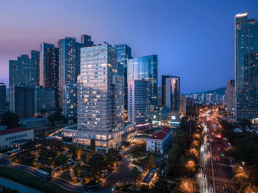 Qingdao Yihai Garden Hotel (May Fourth Square) - Image 1