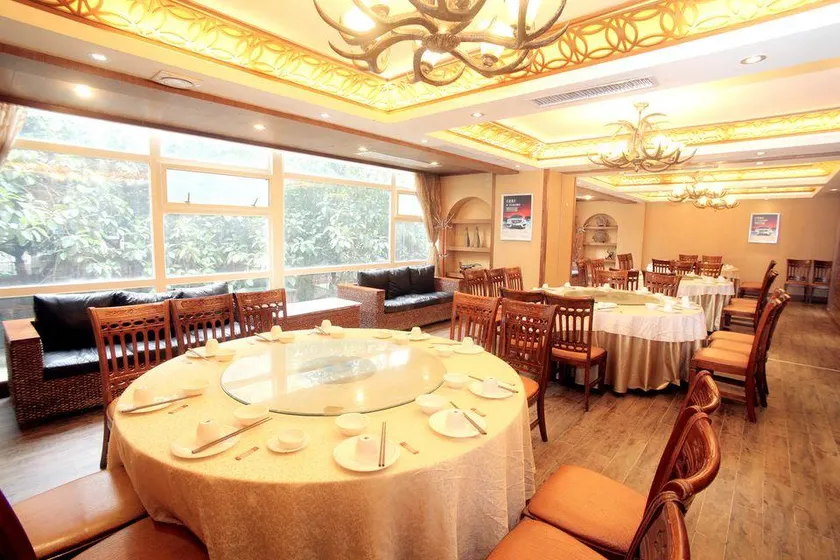 Dongguan Mingyuan Hotel - Image 1