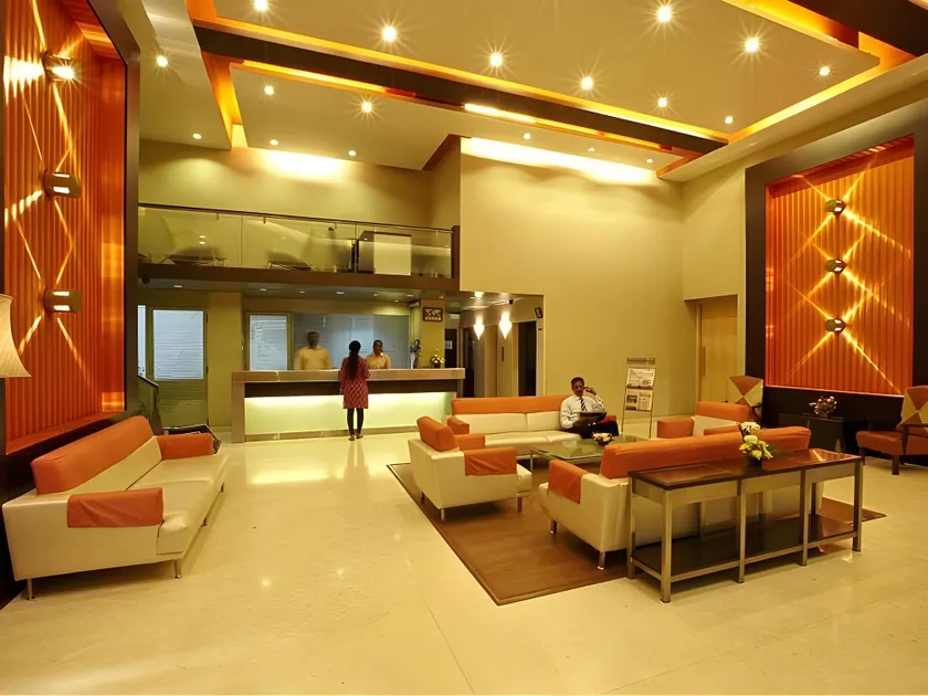 Avion Hotel - Image 1