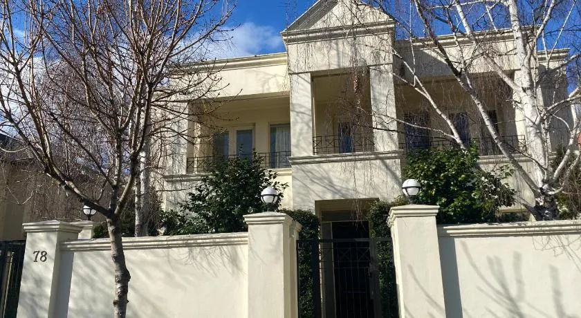 Art Deco in Toorak - Image 1