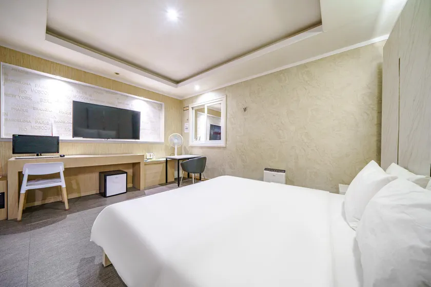 Busan Songdo Theme - Image 1
