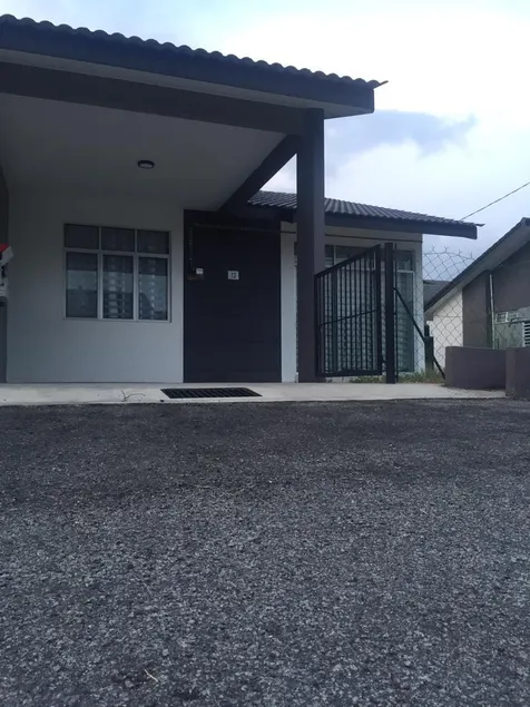 Ameera Homestay Gambang 1 - Image 1