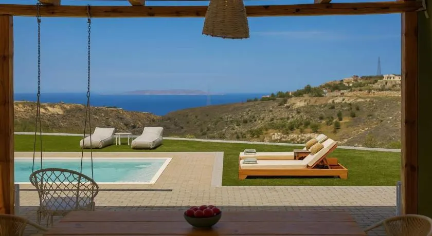 Oliva Emerald Eco - Secluded Off-Grid Vineyard Villa - Image 1