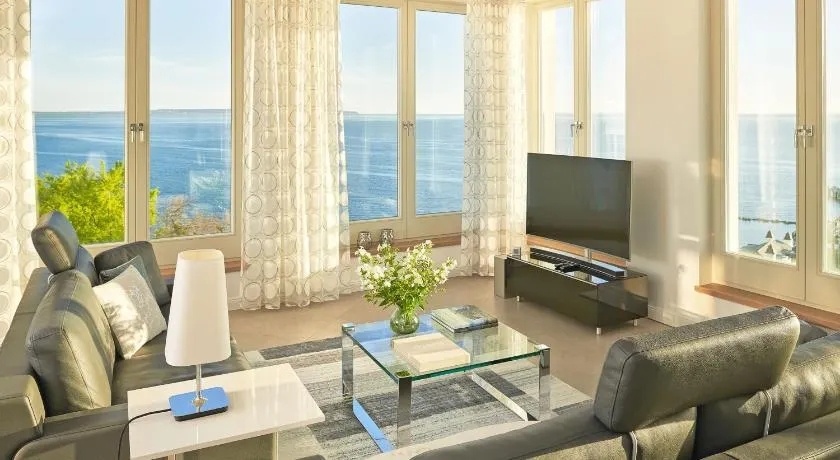 FIRST Sellin | Penthouse Meerblick + SPA - Image 1