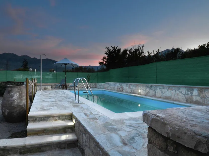 Villa en Crète avec Vignoble Privé - Image 1