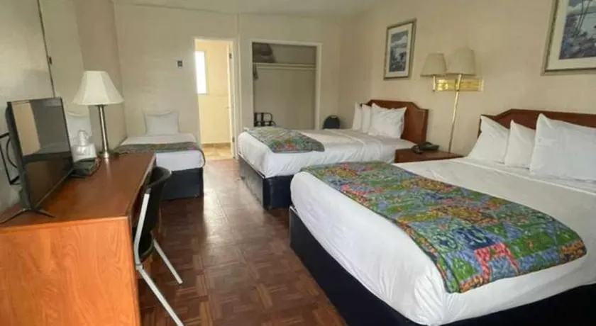 Mission Bay Motel  - Image 1