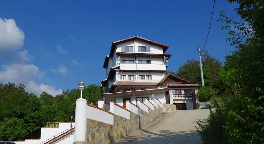 Family Hotel Diana - Image 1