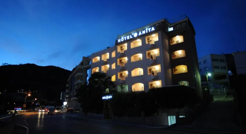 Hotel Anita - Image 1