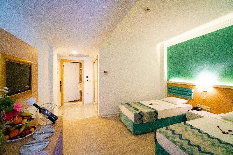 Euphoria Barbaros Beach - Image 1